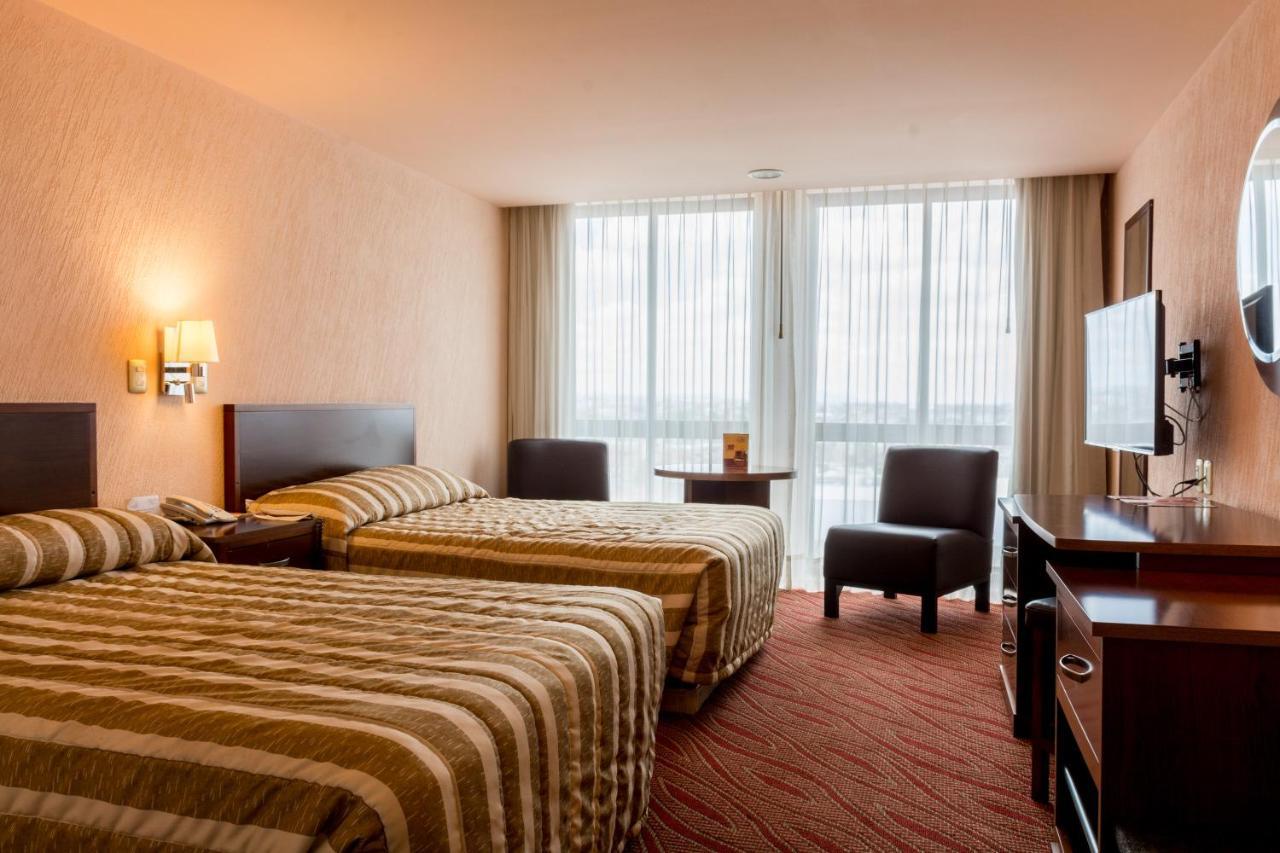 Hotel Real Plaza אגואסקליינטס מראה חיצוני תמונה