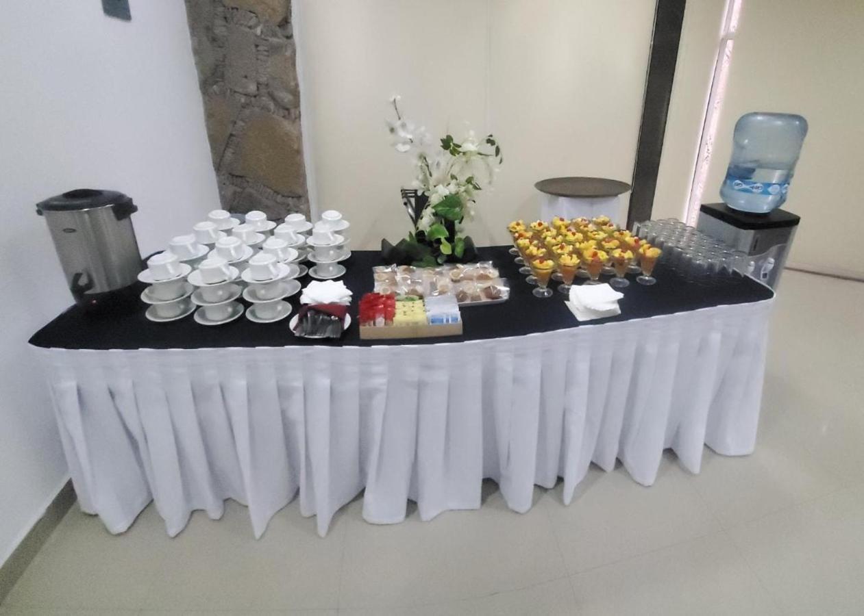 Hotel Real Plaza אגואסקליינטס מראה חיצוני תמונה