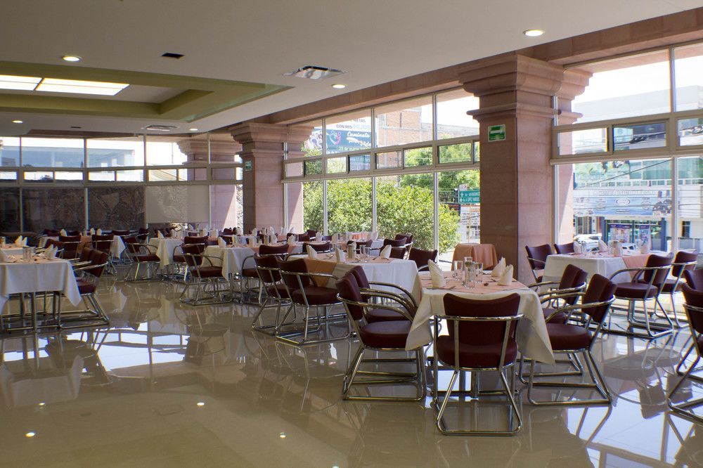 Hotel Real Plaza אגואסקליינטס מראה חיצוני תמונה