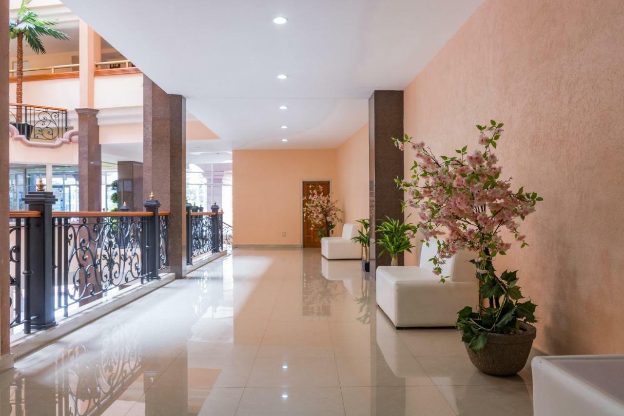 Hotel Real Plaza אגואסקליינטס מראה חיצוני תמונה