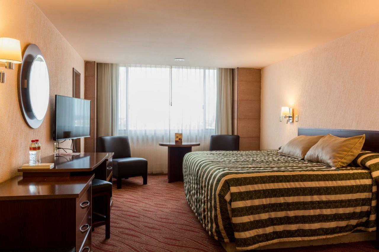 Hotel Real Plaza אגואסקליינטס מראה חיצוני תמונה