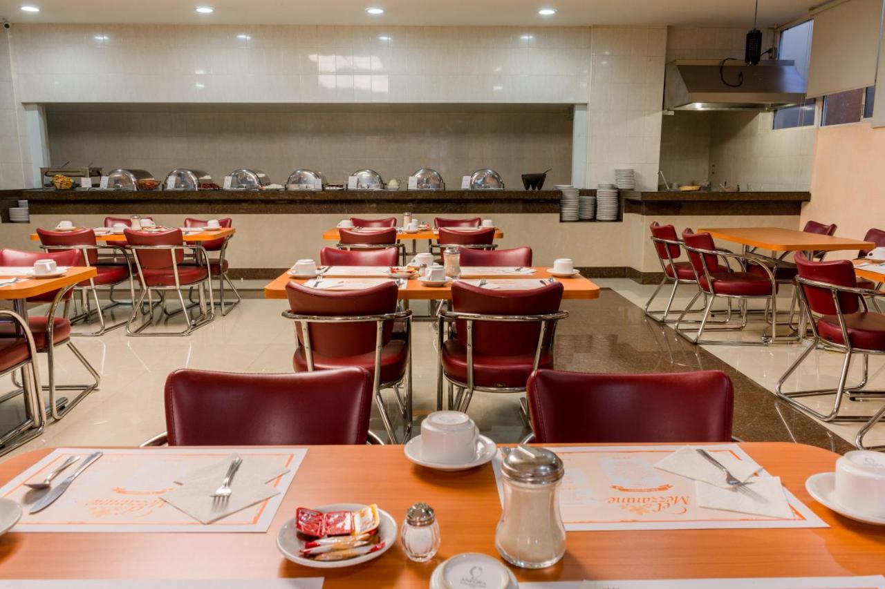 Hotel Real Plaza אגואסקליינטס מראה חיצוני תמונה